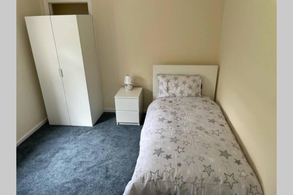 Beautiful Two Bedroom Flat By The Loch Balloch Bagian luar foto