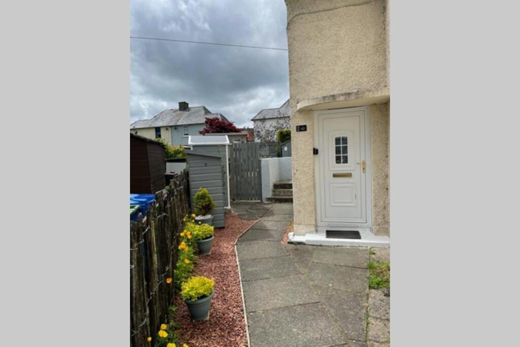 Beautiful Two Bedroom Flat By The Loch Balloch Bagian luar foto